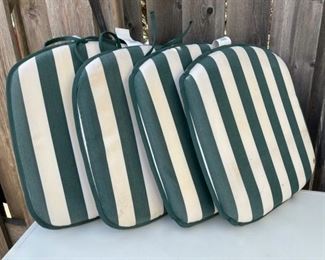 HALF OFF !  $10.00 NOW, WAS  $20.00................Set of 4 Outdoor Cushions (B579)