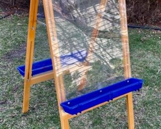 $25.00..................Childs Folding Art Easel (B603)