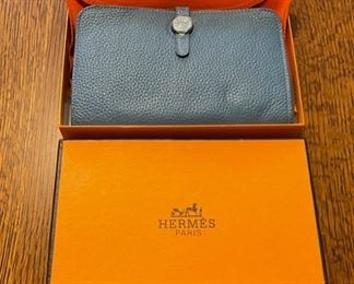 (Returned Reproduction) Hermès Wallet with Original Box like new (B796)