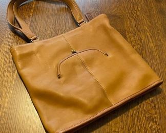 $50.00...................Vintage Coach Tote Bag (B790)