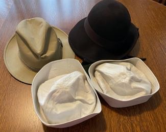 CLEARANCE !  $4.00 NOW, WAS  $12.00..................4 Hats (B773)