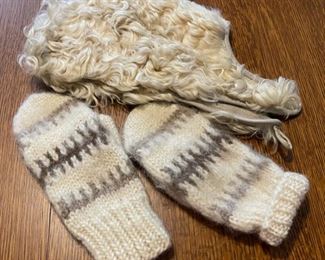 $25.00.....................Wool/Leather Hat and Wool Mittens (B769)