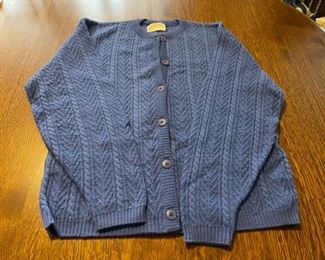 $25.00................Pendleton Wool Sweater size Large (B742)