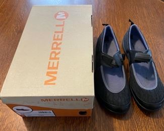 $20.00..................Merrell Shoes size 9.5 (B826)