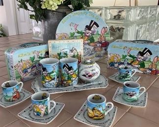 Alice in Wonderland tea set