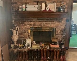 Boots, Decor, Kitchen serving dishes, small appliances