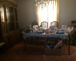 Formal Dining Room table and Chairs with China Hutch