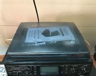 Boytone Turntable Cassette Player