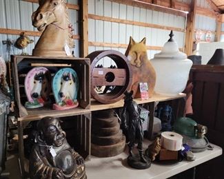 Chaulk ware, bronze statue, 