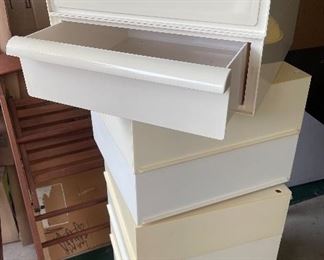 Vintage stackable drawers. Fabulous!