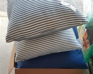 $15. 00  Bundle of toss pillows .   2 blue/off white  stripes 18" and  2 Blue 24". (was used in bedroom with king bed )