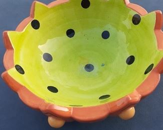 Added photo of pumpkin candy dish