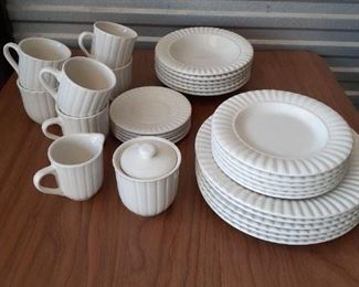  New price $44.00  Lot 39 ; set of dishes  6place settings,  (note only 4 saucers) includes sugar and cream 