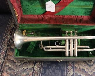 VINTAGE FRANK HOLTON & COMPANY SILVER TRUMPET WITH CASE