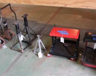 STABLIZING JACKS AND ROLLING TOOL CADDIES