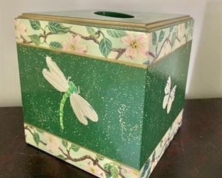 $20 - The Essex Collection wood tissue cover box; 6" x 6" square