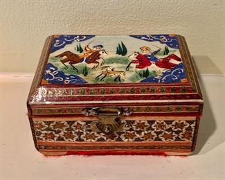 $20 - Vintage velvet lined trinket box; 2 1/2"H x 4 1/4"W x 3"D