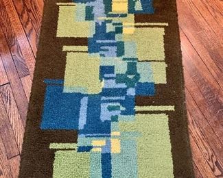 $120 - MCM rug #2 - 4' 6"L x 2' 4"W