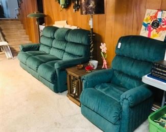 nice double recliner couch and matching reclining chair