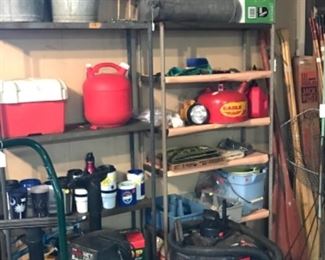 Miscellaneous Outdoor items, two shop and vacs 