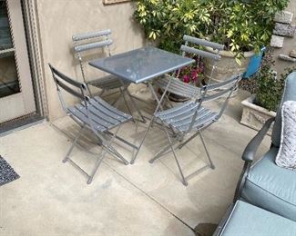 Modern outdoor table and chairs