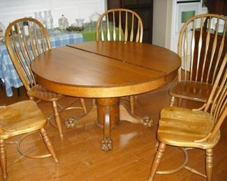 TEN chairs, 6 leaves!