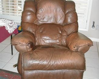 I will pay YOU $5.00 to adopt this chair!