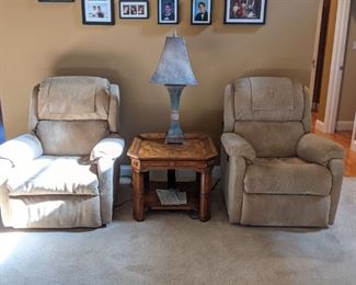 Pair of electric recliners 