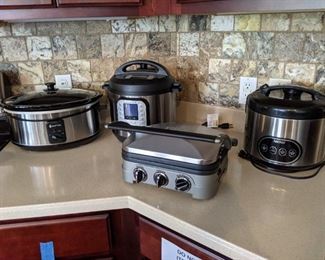 Kitchen small appliances, all like new!