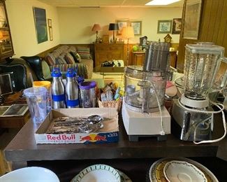 Assorted Kitchenware