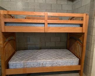 Nice bunk bed