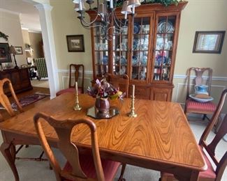 Dining Room Set PRICE: $ 650                                                                        Includes dining table, chairs and hutch