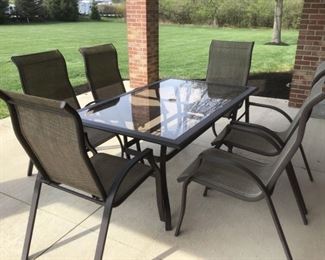 007 Patio Table 6 Chairs