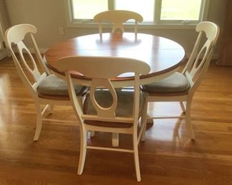 Wood Kitchen Table and 4 Chairs