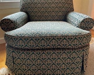 Swivel armchair by Lee Industries Inc. (2 available)