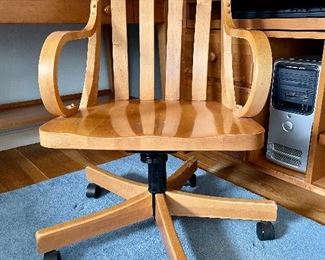 Ethan Allen desk chair