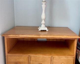 Ethan Allen 2 drawer nightstand