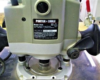 Porter-Cable Router comes with Router Bits - Table and other extras very nice! 