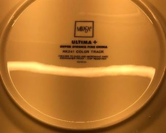 That says, "Mamasan, please put the goats to bed."