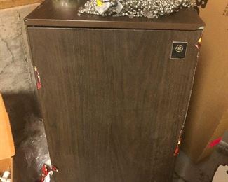 they're like weighted with barbells