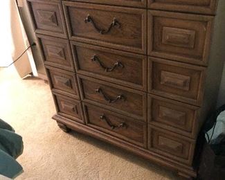 Thomasville chest of drawers
