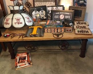 Vintage Texas Longhorns Swag Lamp, NY Yankees Collectibles