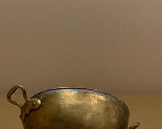 $ 110 ~ LARGE TWIN HANDLED 19TH CENTURY BRASS  BOWL FROM VIENNA 