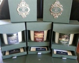 COLONIAL CANDLE 8 OZ OVAL JAR CHARLESTON LIMITED EDITION BOX VARIOUS KINDS. COMES IN A GREEN DECORATIVE BOX AND A PULL OUT DRAW THAT CONTAINS MATCHES.
1 BATTERY PARK
1 COBBLESTONE WALK
1 BENNE WAFER
1 RAINBOW ROW
2 YELLOW JASMINE                                                                            $15.00 PER BOX