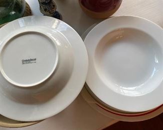 6 White Crate & Barrel soup or pasta bowls 9"  across.  Made in Japan.  Like new condition  $15.00