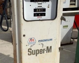 1950's MARATHON TOKHEIM GAS PUMP