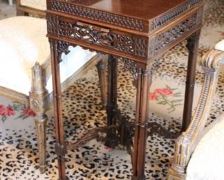 Chinese chippendale stand