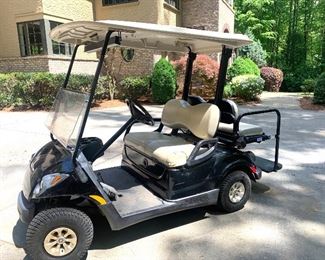 2006 Yamaha golf cart (with 4 new batteries & tires) $900