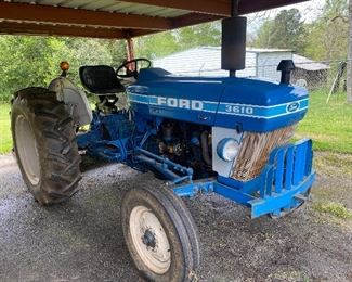 FARM TRACTOR:  1984 Ford 3610 Farm Tractor 1290 hours, power steering and runs on diesel fuel.  Runs great!