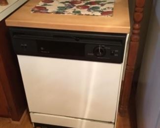 Portable GE pot scrubber dishwasher 